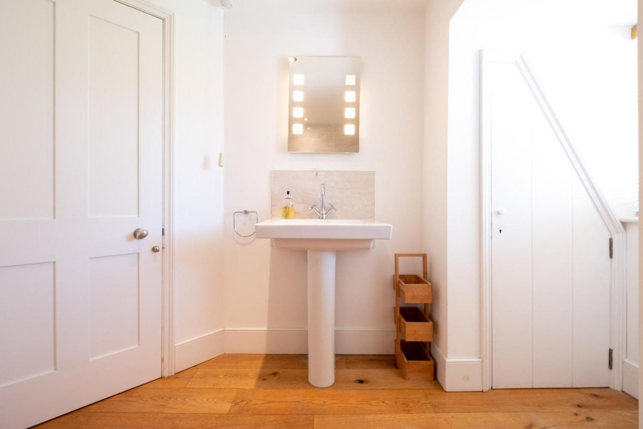 オールドバラ Mansard Houseヴィラ エクステリア 写真